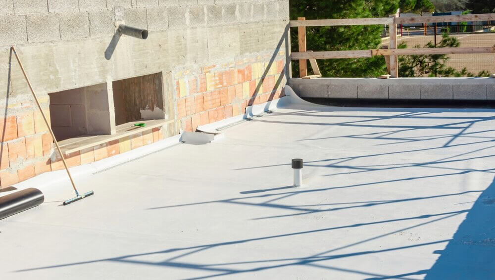 Highly-reflective pvc single-ply roof on a commercial building